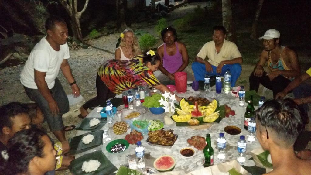 Batu Kapal Guest House & Jungle Trekking Bukit Lawang Ngoại thất bức ảnh