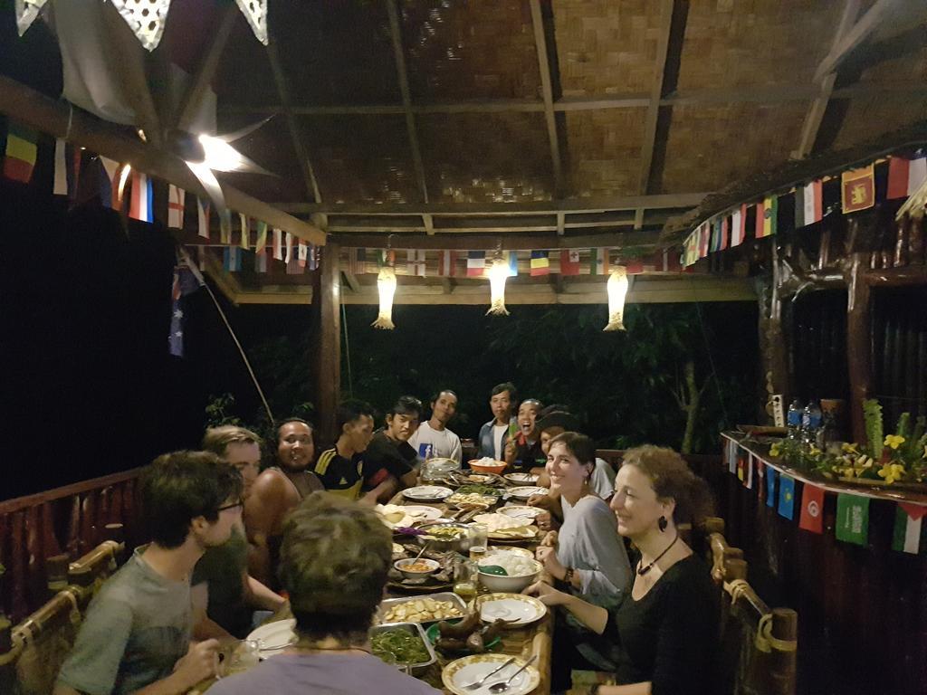 Batu Kapal Guest House & Jungle Trekking Bukit Lawang Ngoại thất bức ảnh